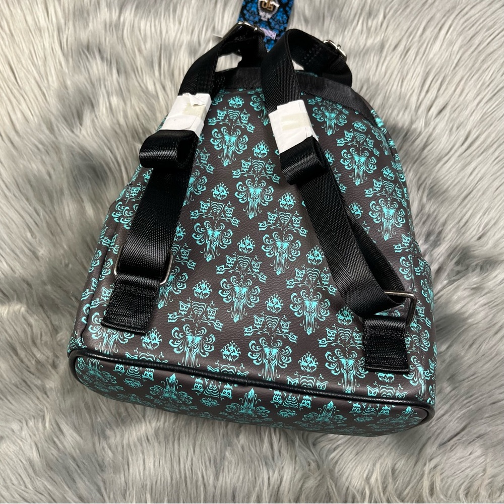 Limited Edition 50th anniversary Disney haunted mansion Funko mini backpack - Picture 5 of 10